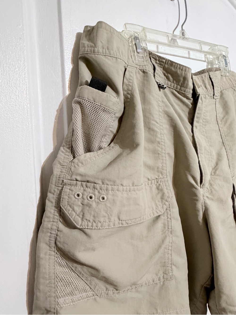Columbia PFG Men's Khaki Cargo Shorts - Lightweight Utility Style Sz 36 - Picture 2 of 8